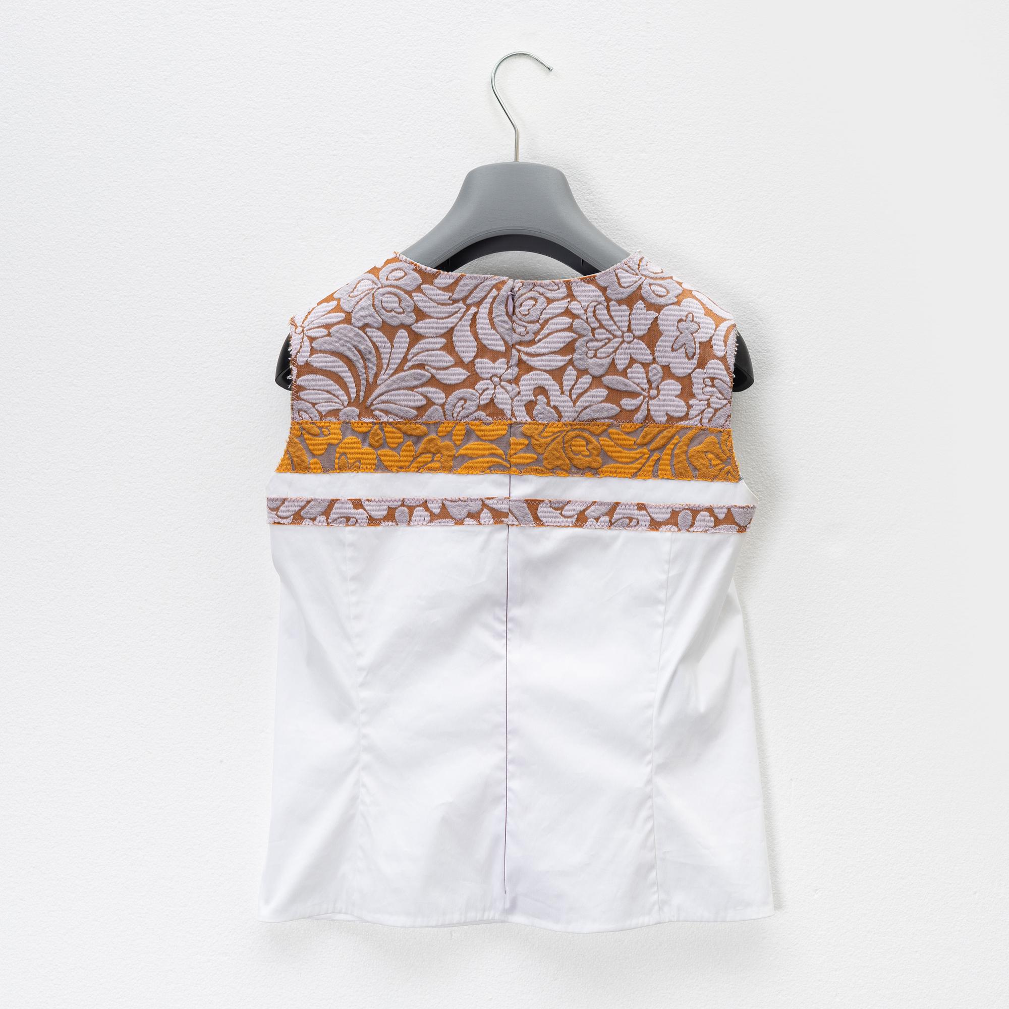 Prada, a cotton top, size 38.