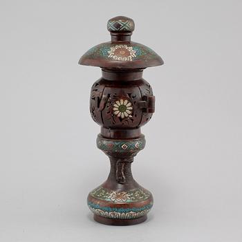 LYKTA, cloisonne, orientalisk, 1900-talets första del.