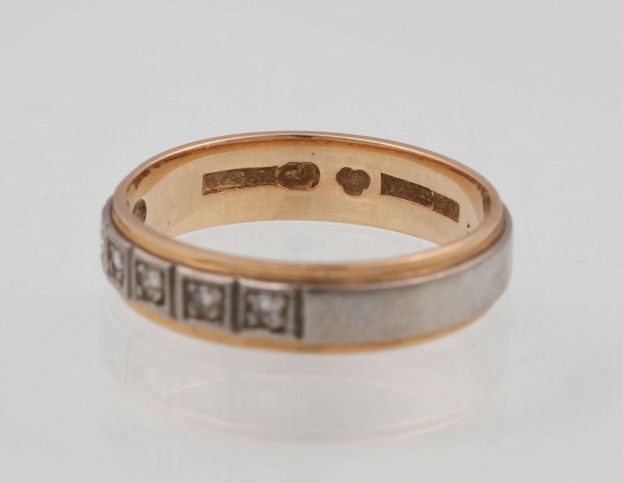 RING, 18K guld med 6 åttkantslipade diamanter, Ceson, Göteborg, 1960. Vikt 3,7 gram.