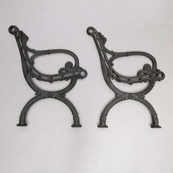 SOFFGAVLAR, 2 st, gjutjärn, möjligen Näfverqvarn, 1900-talets första hälft.