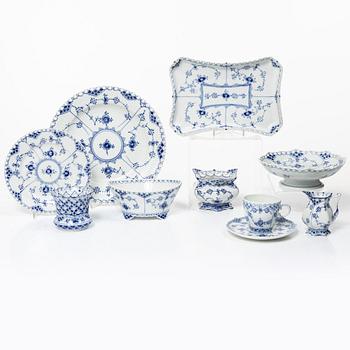 Royal Copenhagen, a 31-piece full lace porcelain coffee service, "Blue Fluted", Denmark, 1969-91.