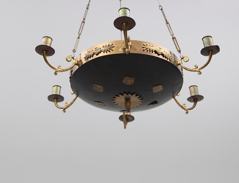 TAKAMPEL, empirestil, 1900-tal. Höjd ca 70 cm.
