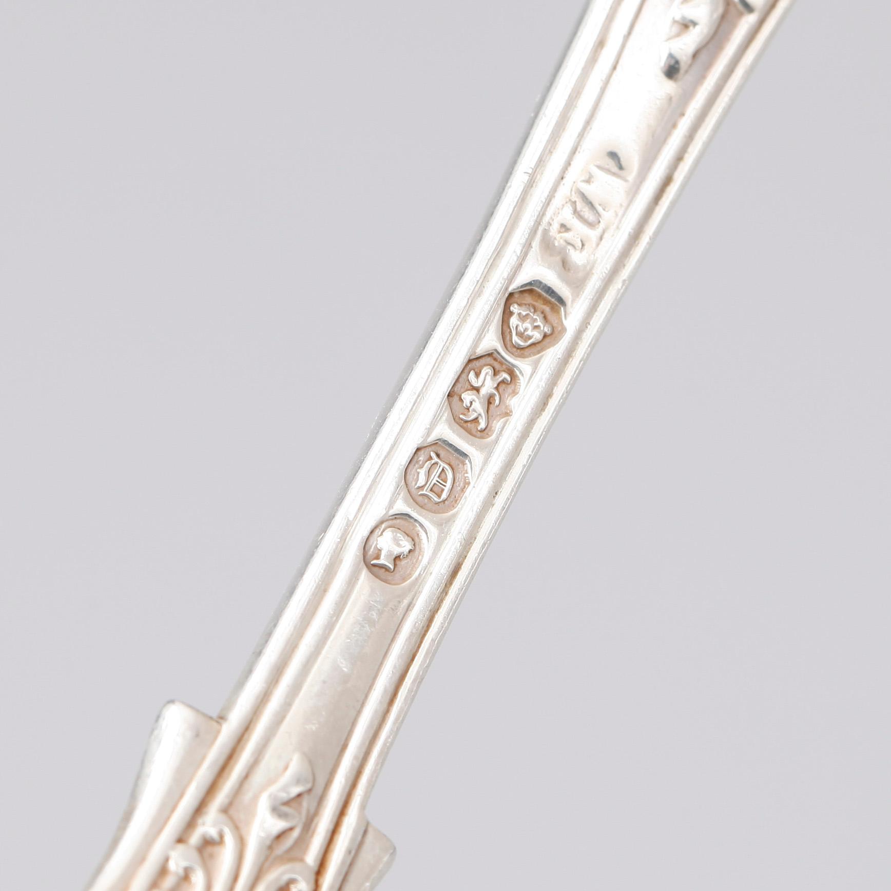 SKEDAR, 6+6, silver, "Engelsk snäck (Queens pattern)", London 1800-tal. Tot ca 670 gram.