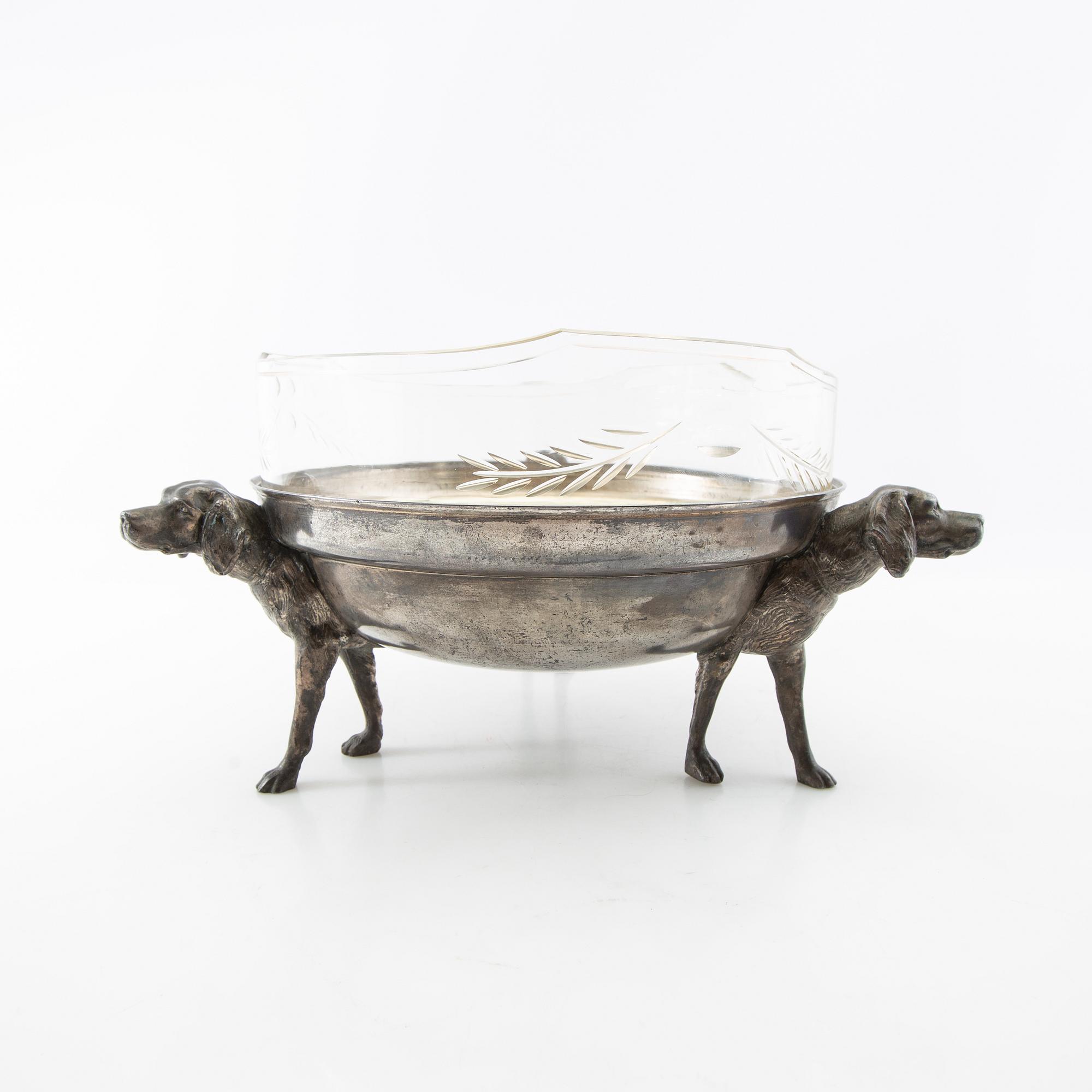 Bowl, pewter, first half of the 20th century.