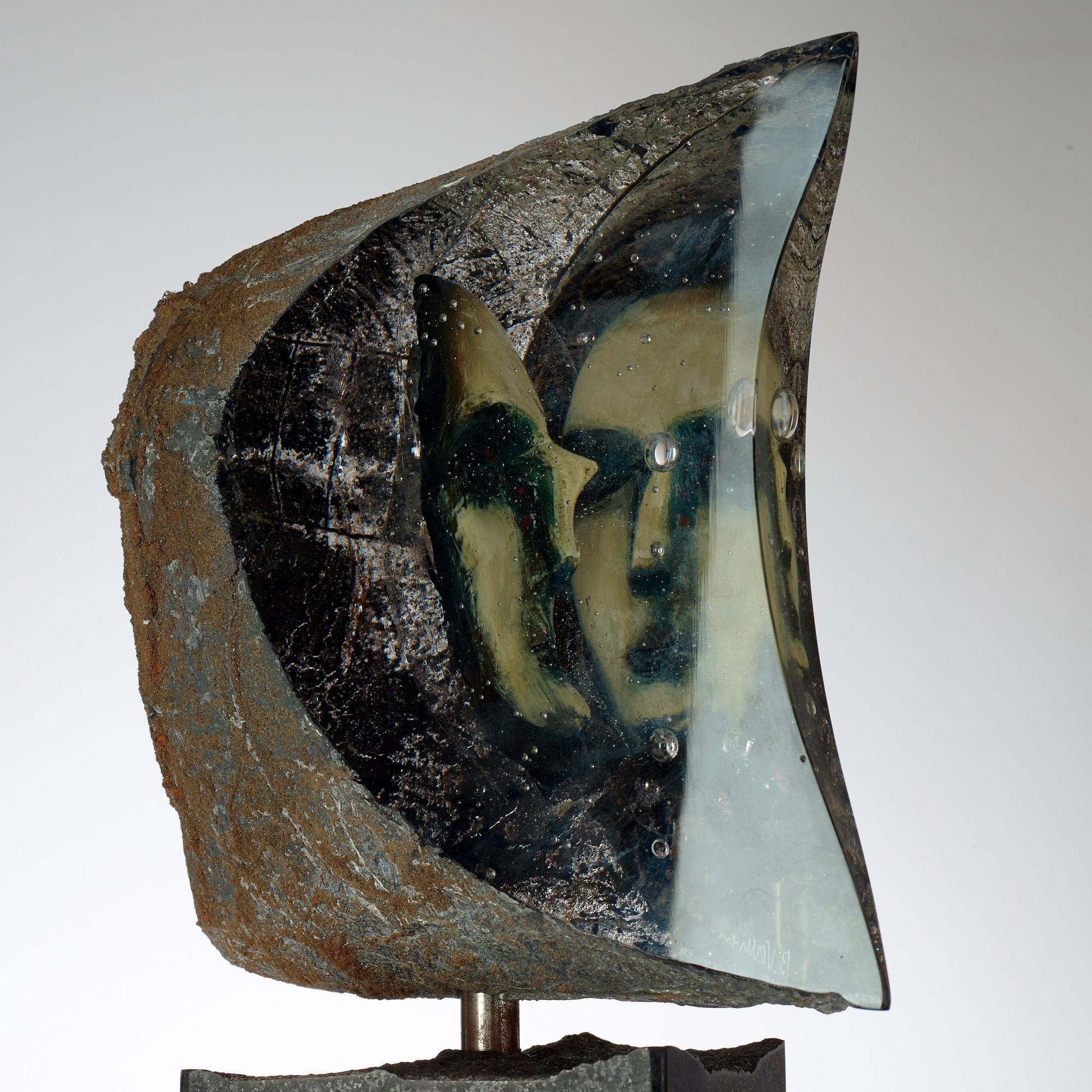 A unique Bertil Vallien sand cast glass sculpture, Kosta Boda 1999.