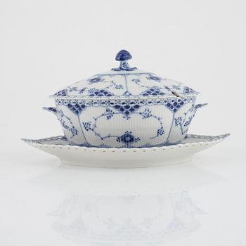 Sauce boat, porcelain, full lace, "Musselmalet", Royal Copenhagen, Denmark.