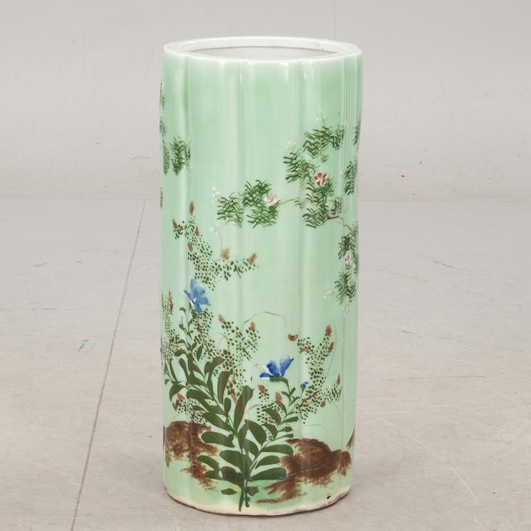 PARAPLYSTÄLL, porslin,  Celadon, Kina, 1900-talets början.