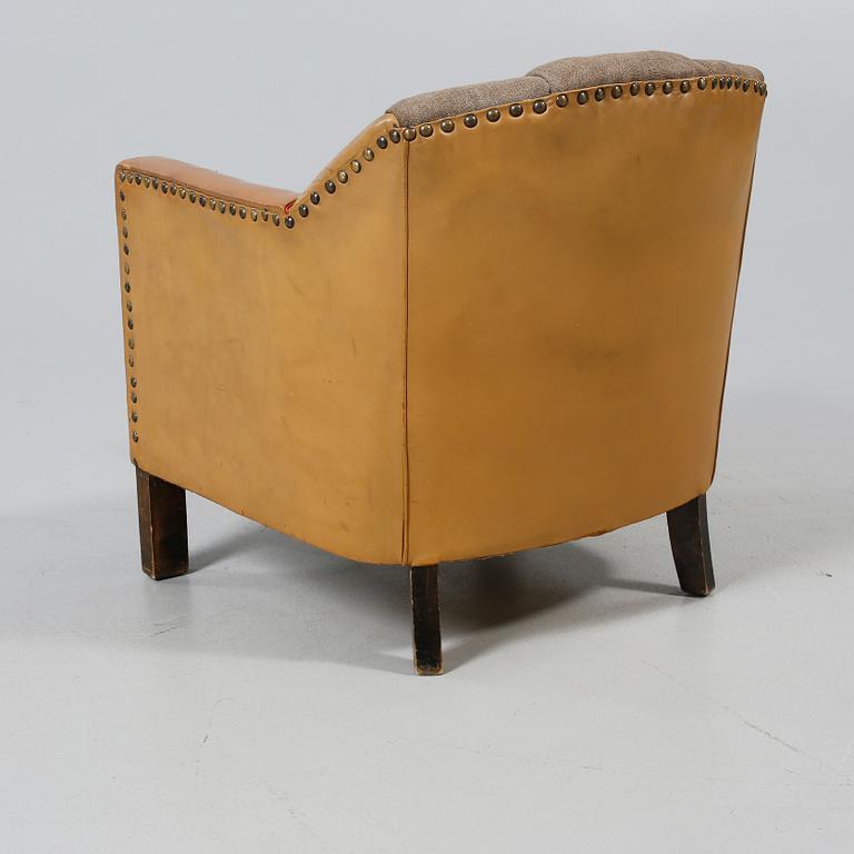 CLUBFÅTÖLJ, 1900-talets första hälft.