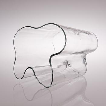 ALVAR AALTO, A VASE. Sign. Alvar Aalto. 1950/60s.