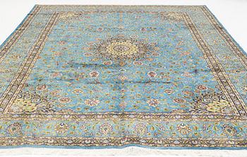 A Kashmar carpet ca 407 x 292 cm.