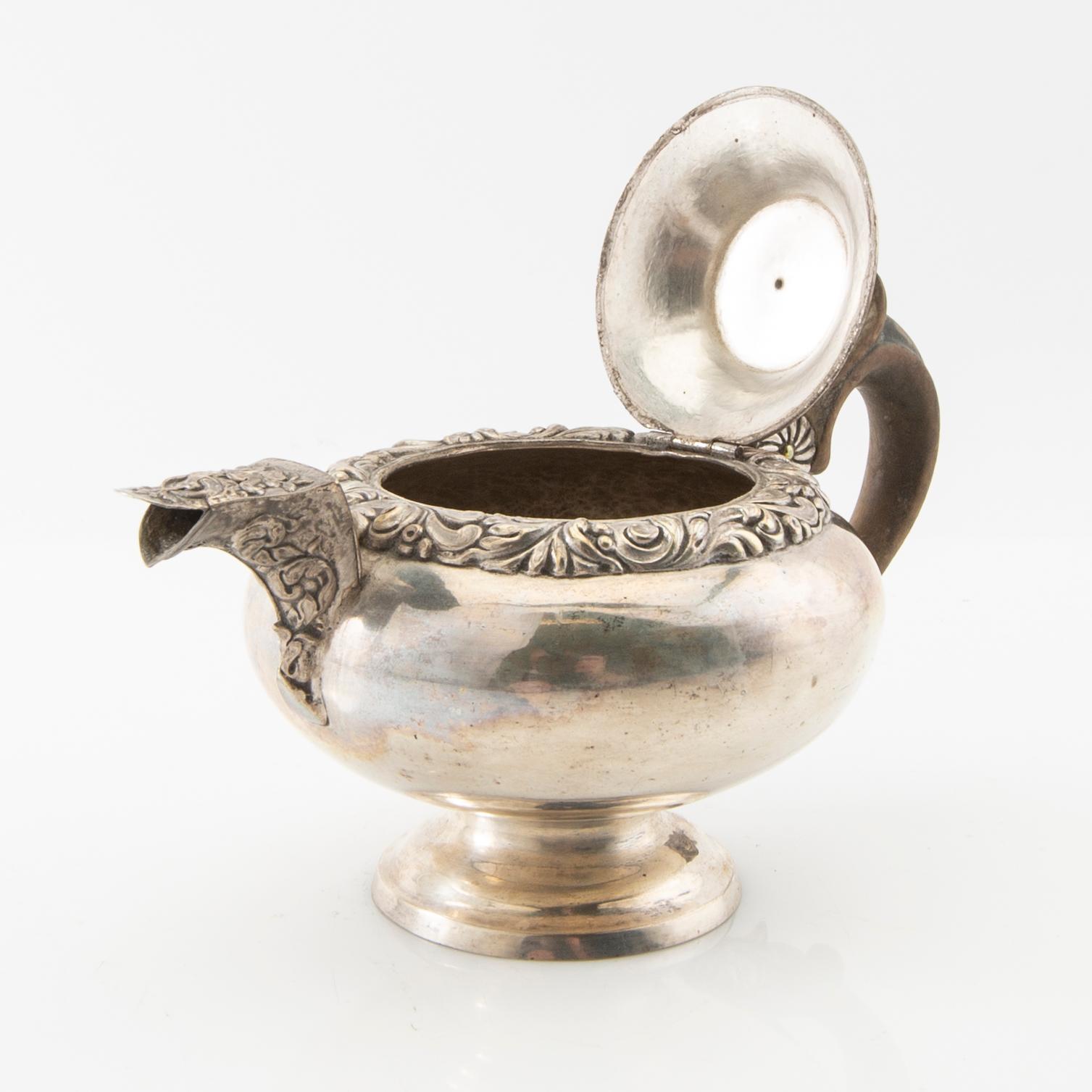 D Herrmansson & Co tekanna silver Stockholm 1839.