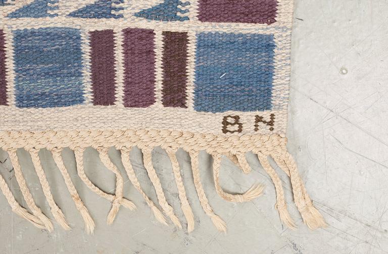 MATTA. "Salerno blå". Rölakan. 276 x 219 cm. Signerad AB MMF BN.