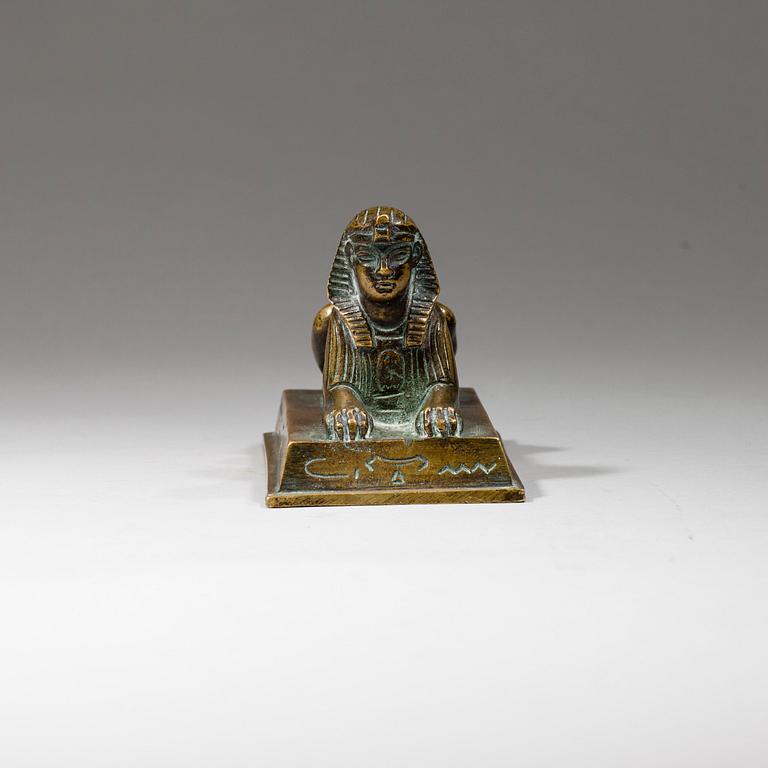 PAPPERSTYNGD, Sfinx, brons, egyptisk stil, 1900-talets början.
