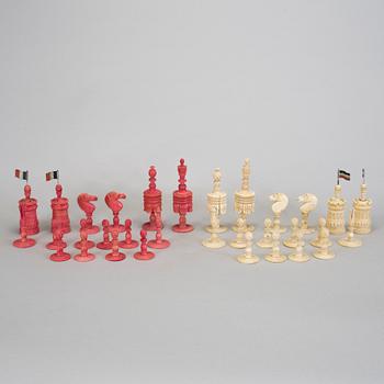 A Barleycorn chess set, 32 pieces.