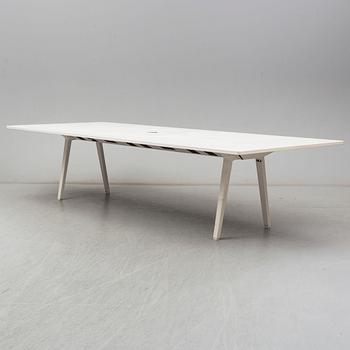 Ronan & Erwan Bouroullec, Vitra Joyn conference table, 2007.