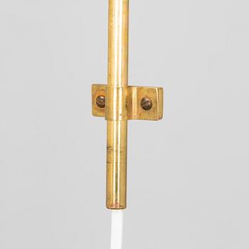 Paavo Tynell, seivävalaisin / kattovalaisain.  malli  1982N, Idman 1900-luvun puoliväli.