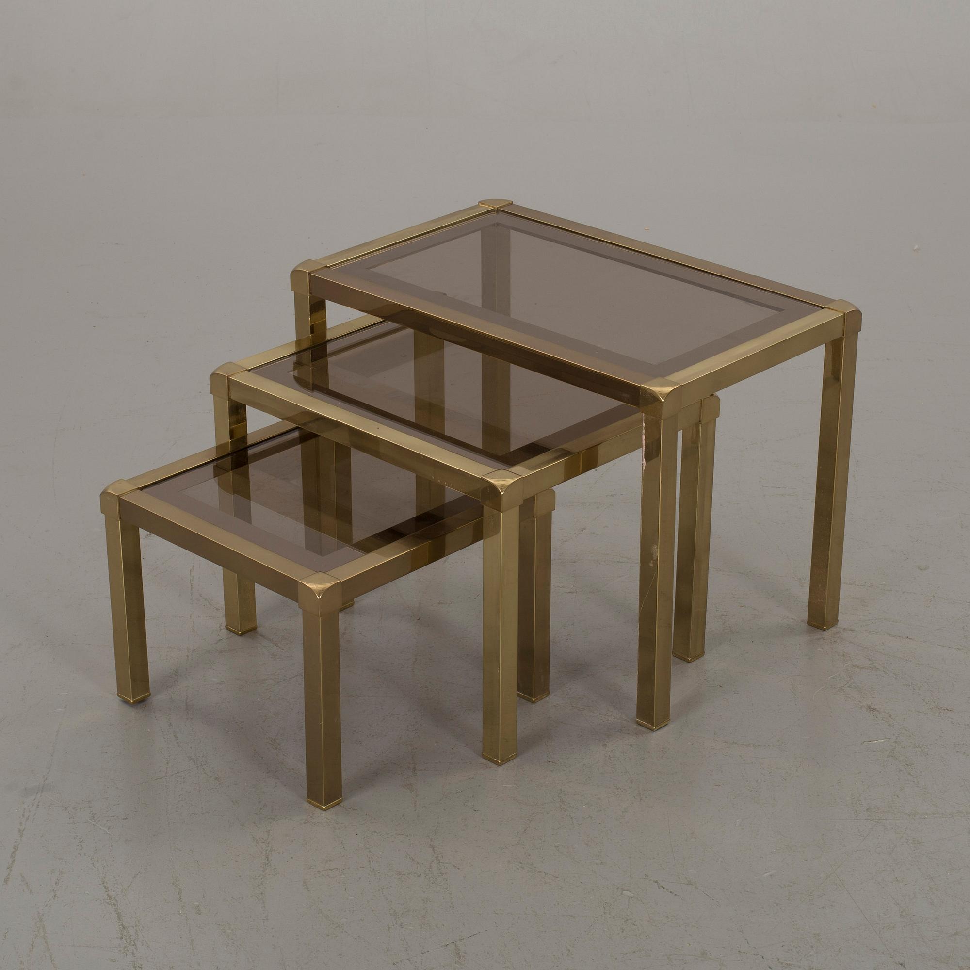 A NEST OF 3 TABLES, end of 20th century.