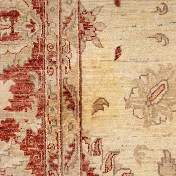 Carpet, Ziegler Design, approx. 450 x 360 cm.