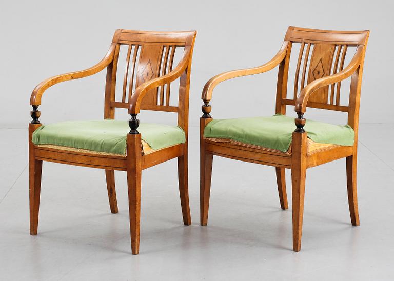 SOFFA samt KARMSTOLAR, 2 st, Karl Johan, 1800-talets första hälft.