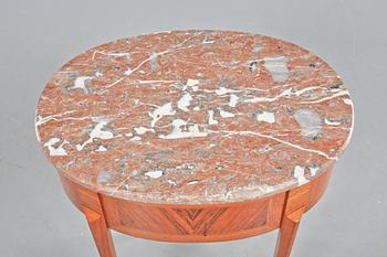 SIDOBORD, gustaviansk stil, omkring 1900-talets mitt.