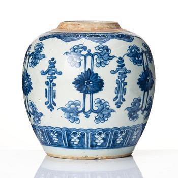 A blue and white jar, Qing dynasty, 18th Century.