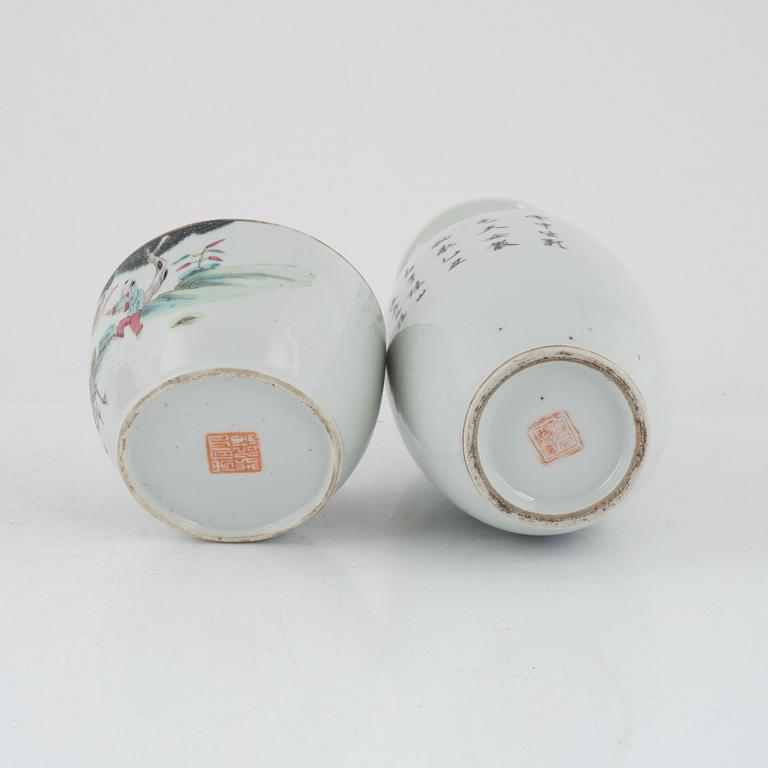 Vas och burk med lock, porslin, Kina, 1800-/1900-tal.