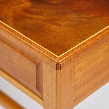 Josef Frank, sideboard, modell 821, Firma Svenskt Tenn, efter 1985.