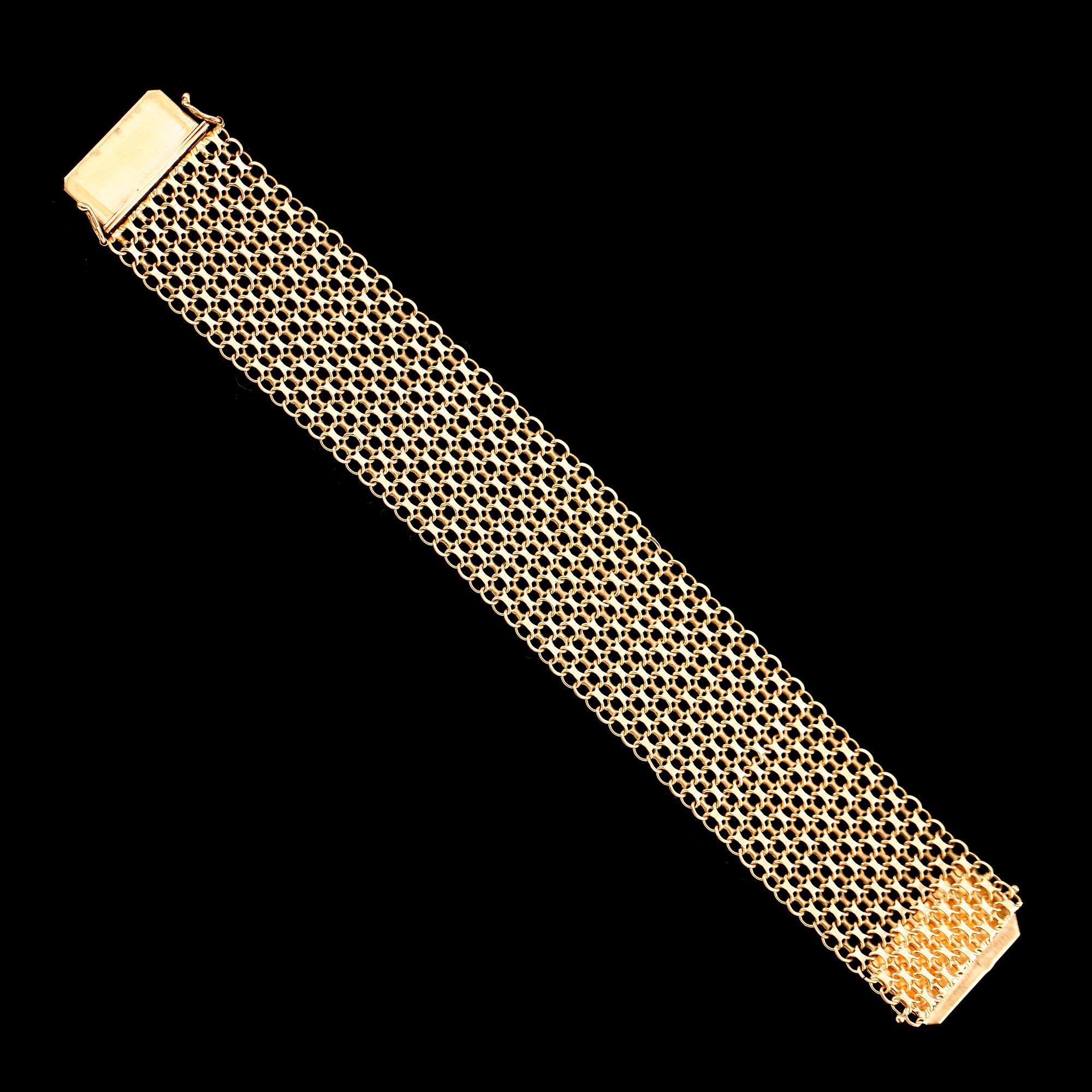 ARMBAND, 18 k guld, 1968, x-länk. Vikt ca 36 gram.