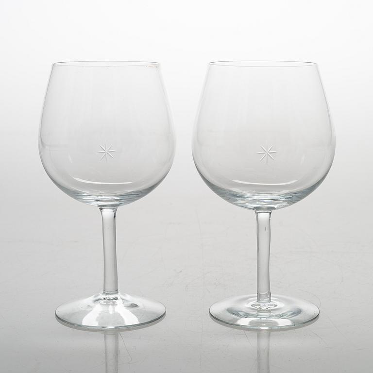 Signe Persson-Melin, a set of 6 wine glasses "Bouquet". Kosta Boda.
