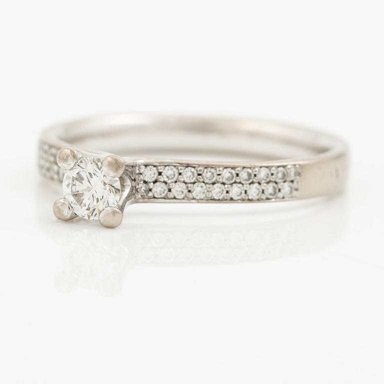 Georg Jensen, ring, "Magic", 18K white gold with brilliant-cut diamonds.