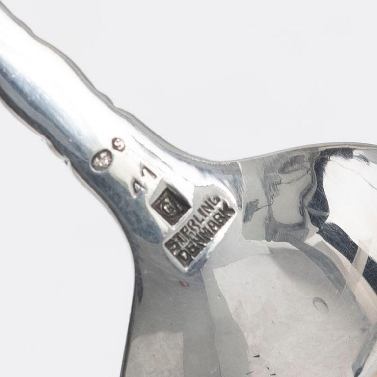 Georg Jensen, serveringssked, sterlingsilver, Danmark 1933-44.