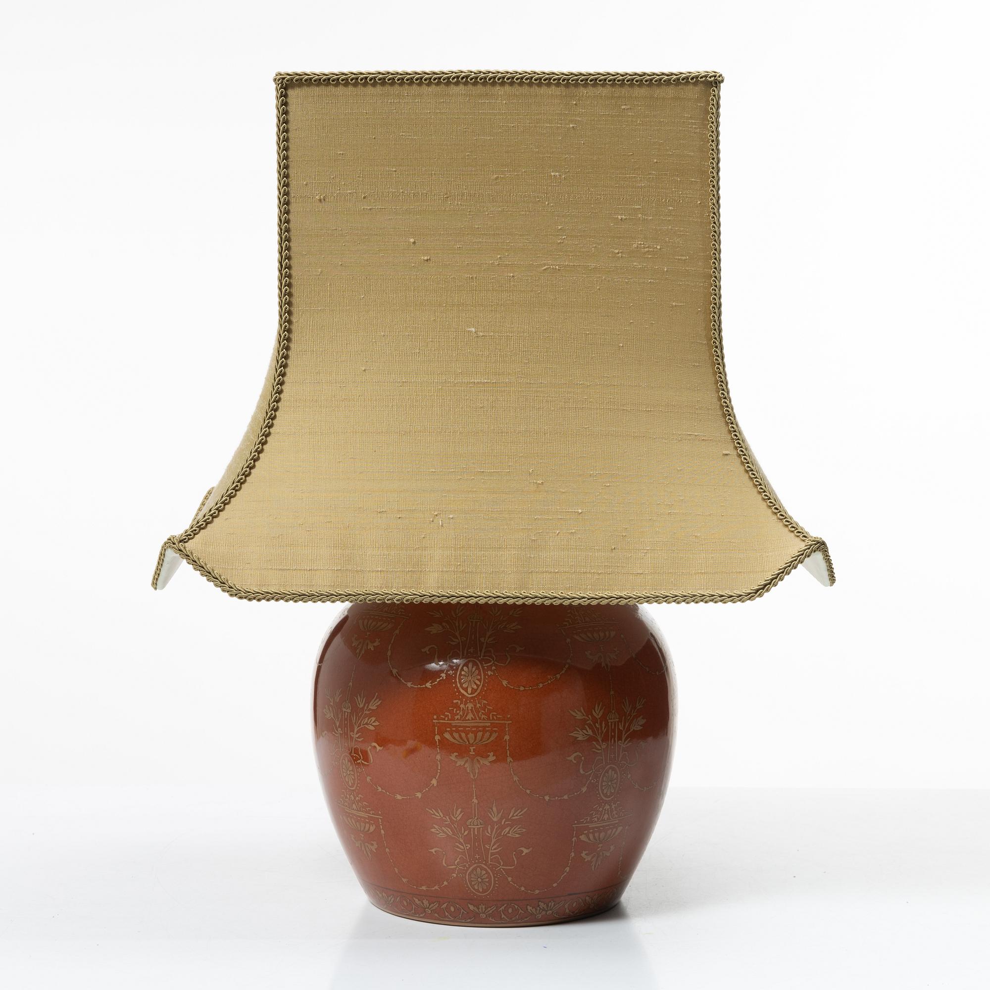 A porcelain table lamp, G&C, 20th/21st century.