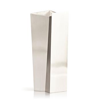 85. Rolf Lindståhl, a sterling silver vase, Stockholm 2008.