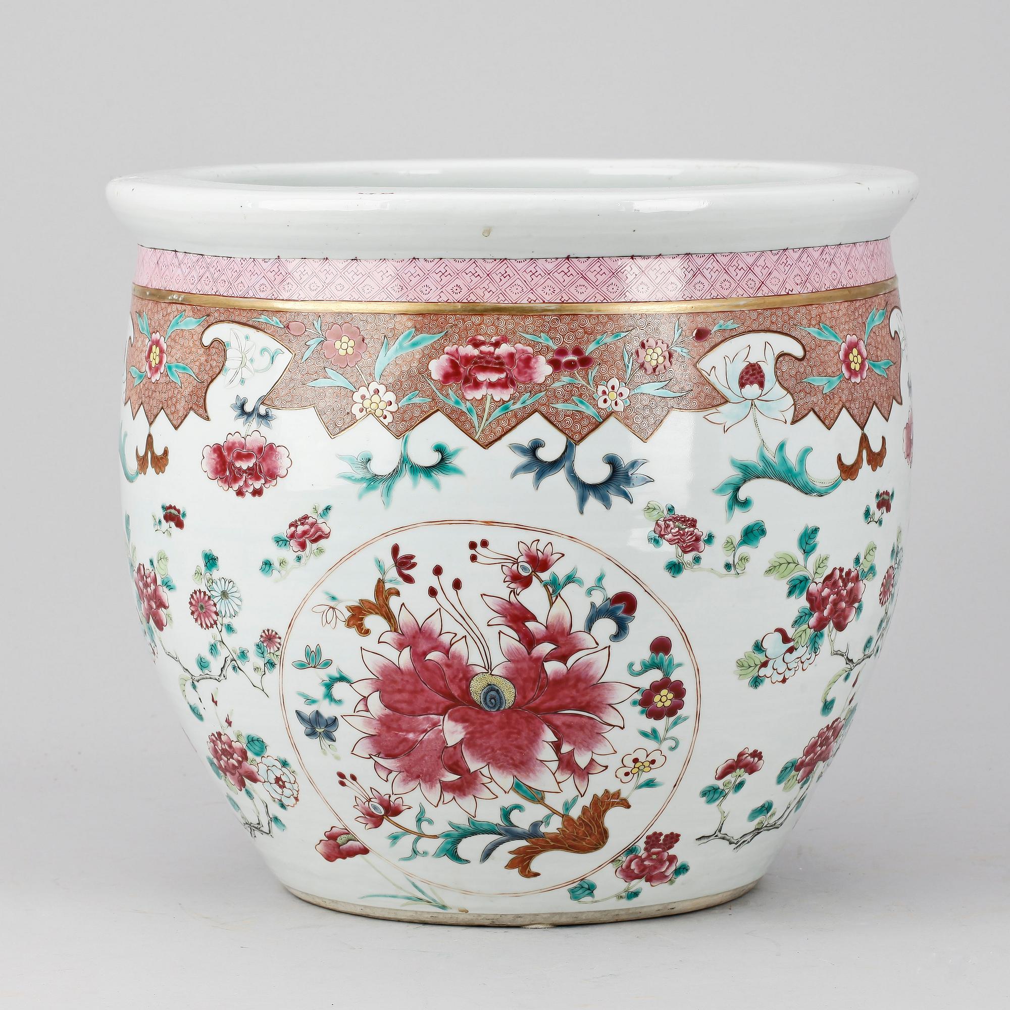 FISKBASSÄNG, porslin, Kina, Qingdynastin, 1800-tal.