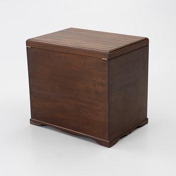 Casket with a cutlery service, approximately 218 pieces, silver, model "Adlerstråhle", GAB, 1917.