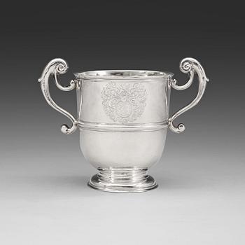 An Irish 18th century silver "Loving cup", marks possibly of Thomas Bolton, Dublin 1714-1715.
