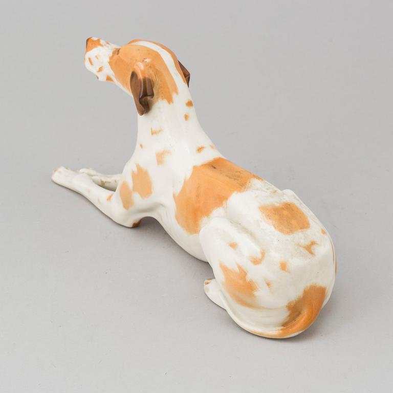 Two porcelaine figurines by Lomonosov, Russia, second half of the 20th century.