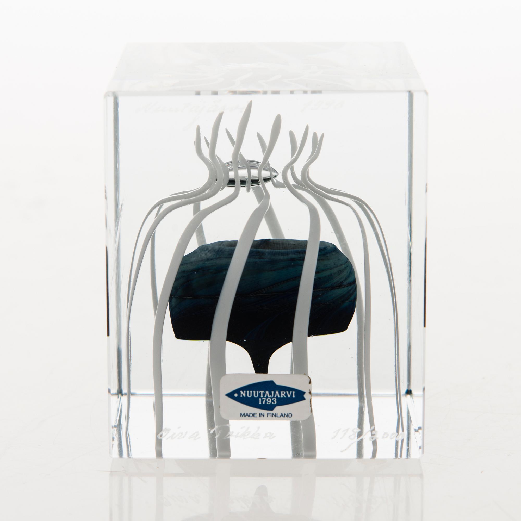 OIVA TOIKKA, AN ANNUAL CUBE, signed Oiva Toikka, nuutajärvi, daterad 1990, 118/2000.