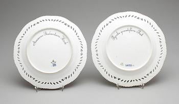 TALLRIKAR, 2 st, porslin, "Flora Danica", Royal Copenhagen.