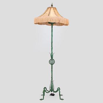A 1930s model '811' floor lamp for Taidetakomo Hakkarainen, Finland.