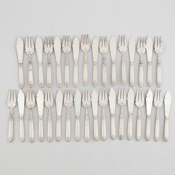 Fiskbestick, 34 delar, silver, Frankrike, omkring år 1900.