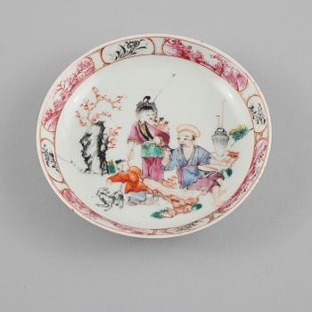 SKÅLFAT, porslin, Kina, 1900-tal.