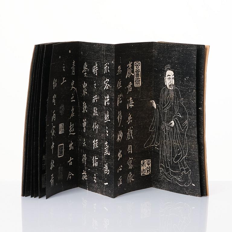 Böcker i trälåda, avklappningar efter Song konstnärerna Su Shi and Mi Fei kalligrafi, Kina, tidigt 1900-tal.