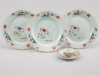 TALLRIKAR, 3 st, FAT, samt KOPP, porslin, Kina, 1700-tal.