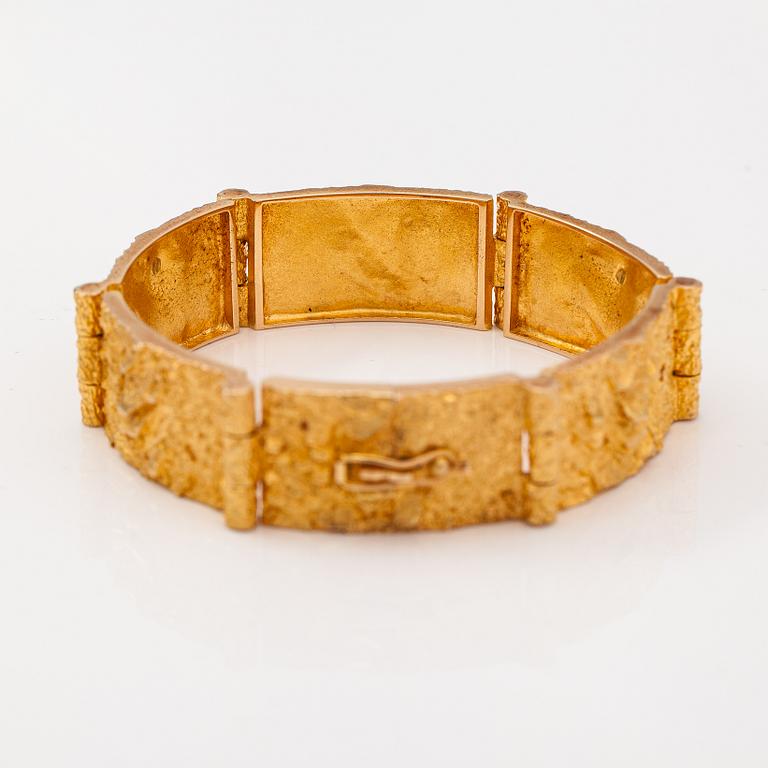 Björn Weckström, "Velvet clouds", a 14K gold bracelet. Lapponia 1969.