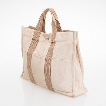 Hermès, a 'Fourre Tout' bag.