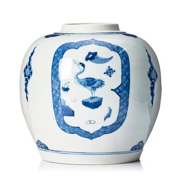 840. A blue and white jar, Qing dynasty, Kangxi (1662-1722).