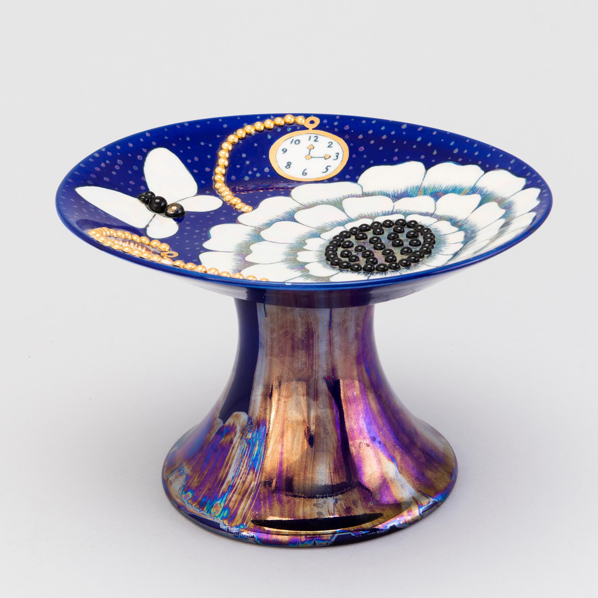 BIRGER KAIPIAINEN, KERAMIKFAT PÅ FOT, signerad Birger Kaipiainen, Arabia Finland.