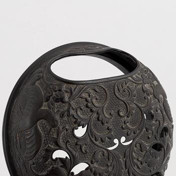 Bonsaikruka/rökelsekar, porslin. Japan, 1800-tal.