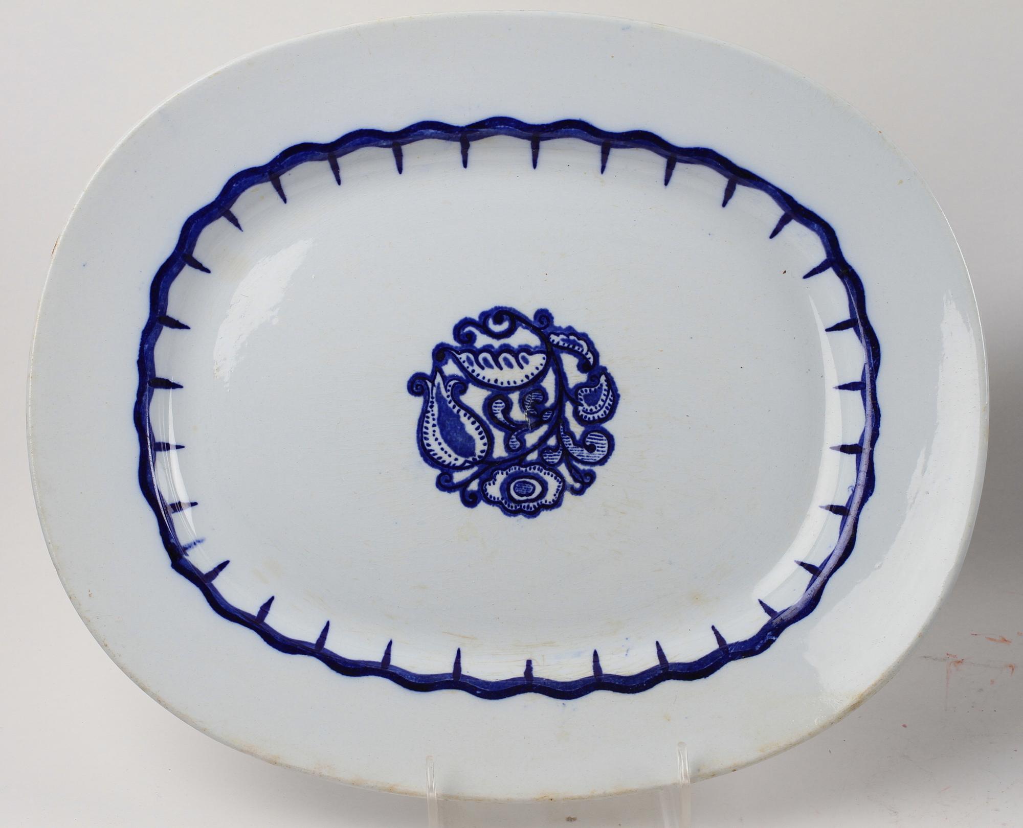 MATSERVISDELAR, 24 st, flintgods, "Liljeblå", Wilhelm Kåge, Gustavsberg.